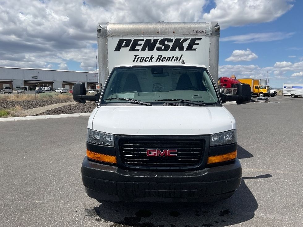 Light Duty Box Truck-Light and Medium Duty Trucks-GMC-2021-Savana G33903-Pasco-WA-72,645\n\t\tmiles-$ 35,000 - Image 2