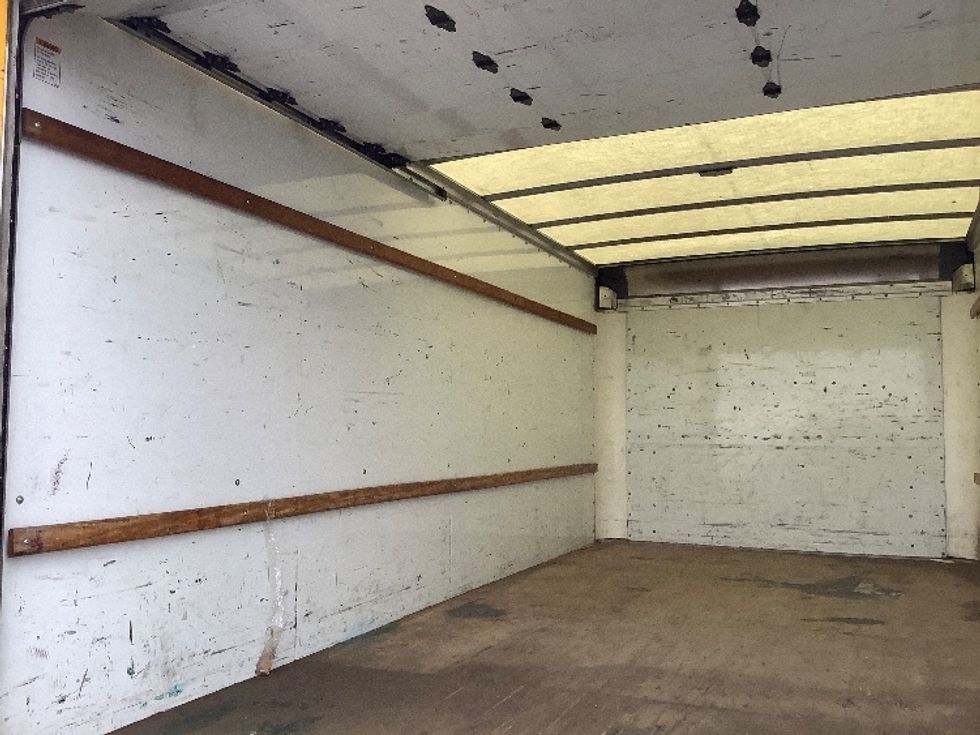 Light Duty Box Truck-Light and Medium Duty Trucks-GMC-2021-Savana G33903-Pasco-WA-88,160\n\t\tmiles-$ 29,000 - Image 11