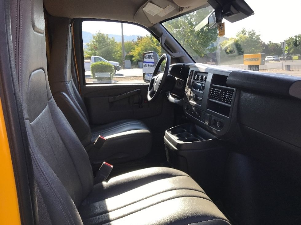 Light Duty Box Truck-Light and Medium Duty Trucks-GMC-2021-Savana G33903-Pasco-WA-98,958\n\t\tmiles-$ 27,750 - Image 22