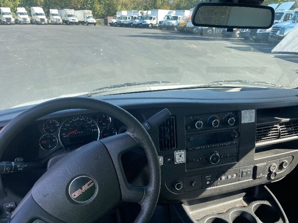 Light Duty Box Truck-Light and Medium Duty Trucks-GMC-2021-Savana G33903-Pennsauken-NJ-132,732\n\t\tmiles-$ 24,250 - Image 19