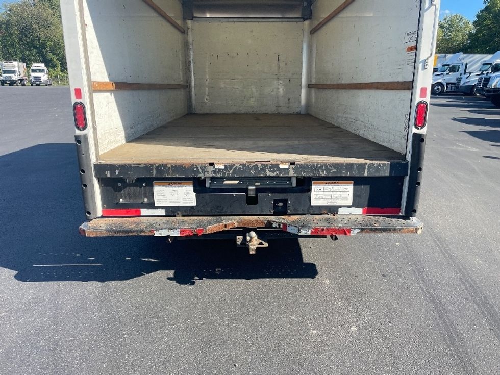 Light Duty Box Truck-Light and Medium Duty Trucks-GMC-2021-Savana G33903-Pennsauken-NJ-132,732\n\t\tmiles-$ 24,250 - Image 9