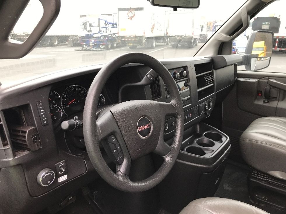 Light Duty Box Truck-Light and Medium Duty Trucks-GMC-2021-Savana G33903-Pennsauken-NJ-97,179\n\t\tmiles-$ 28,750 - Image 15