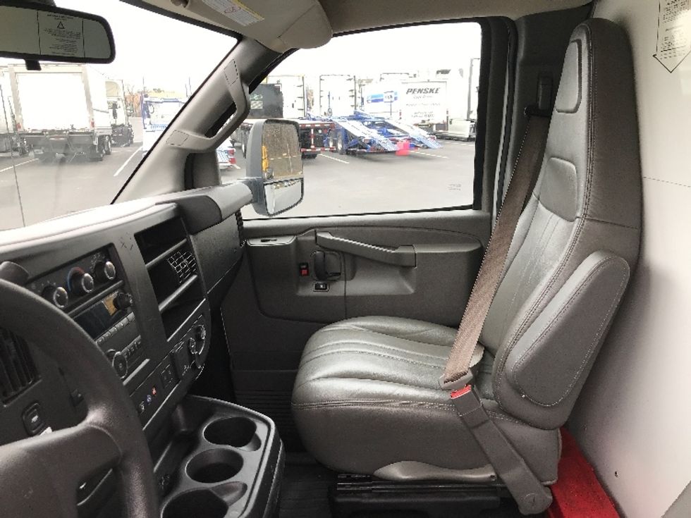 Light Duty Box Truck-Light and Medium Duty Trucks-GMC-2021-Savana G33903-Pennsauken-NJ-97,179\n\t\tmiles-$ 28,750 - Image 17