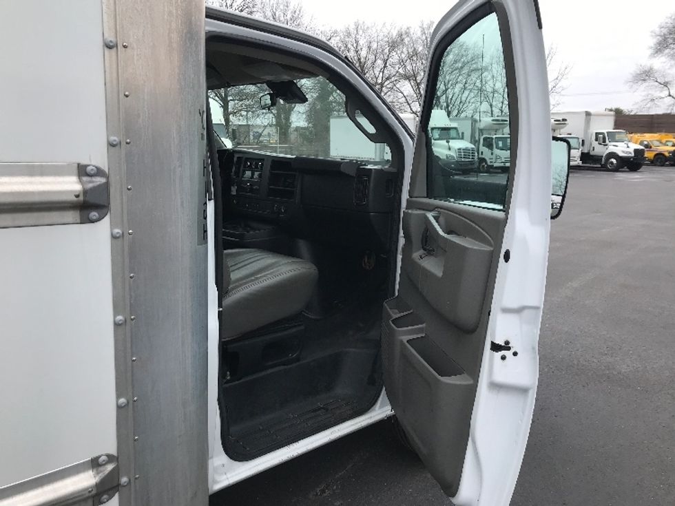 Light Duty Box Truck-Light and Medium Duty Trucks-GMC-2021-Savana G33903-Pennsauken-NJ-97,179\n\t\tmiles-$ 28,750 - Image 18