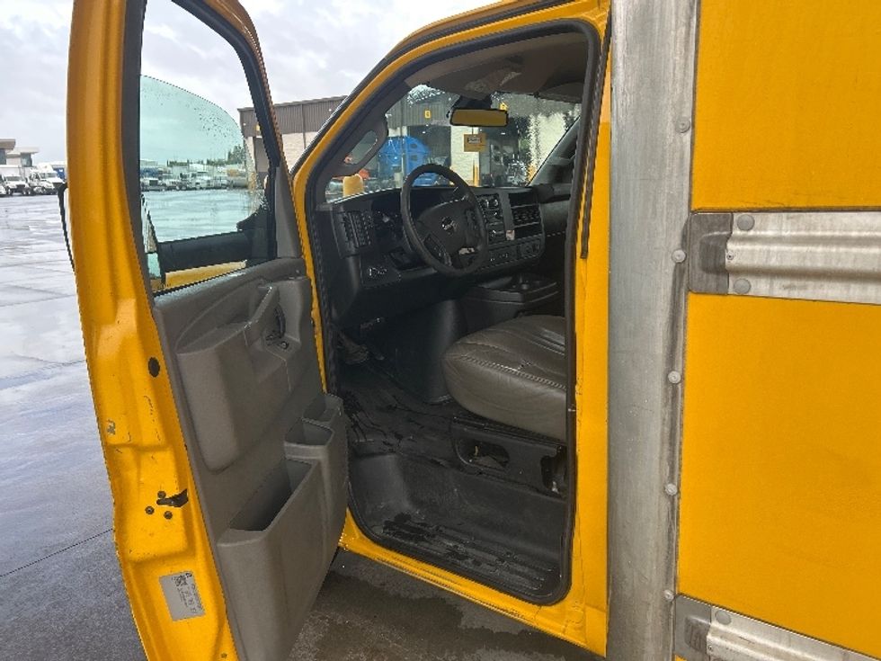 Light Duty Box Truck-Light and Medium Duty Trucks-GMC-2021-Savana G33903-Pensacola-FL-101,812\n\t\tmiles-$ 23,750 - Image 16