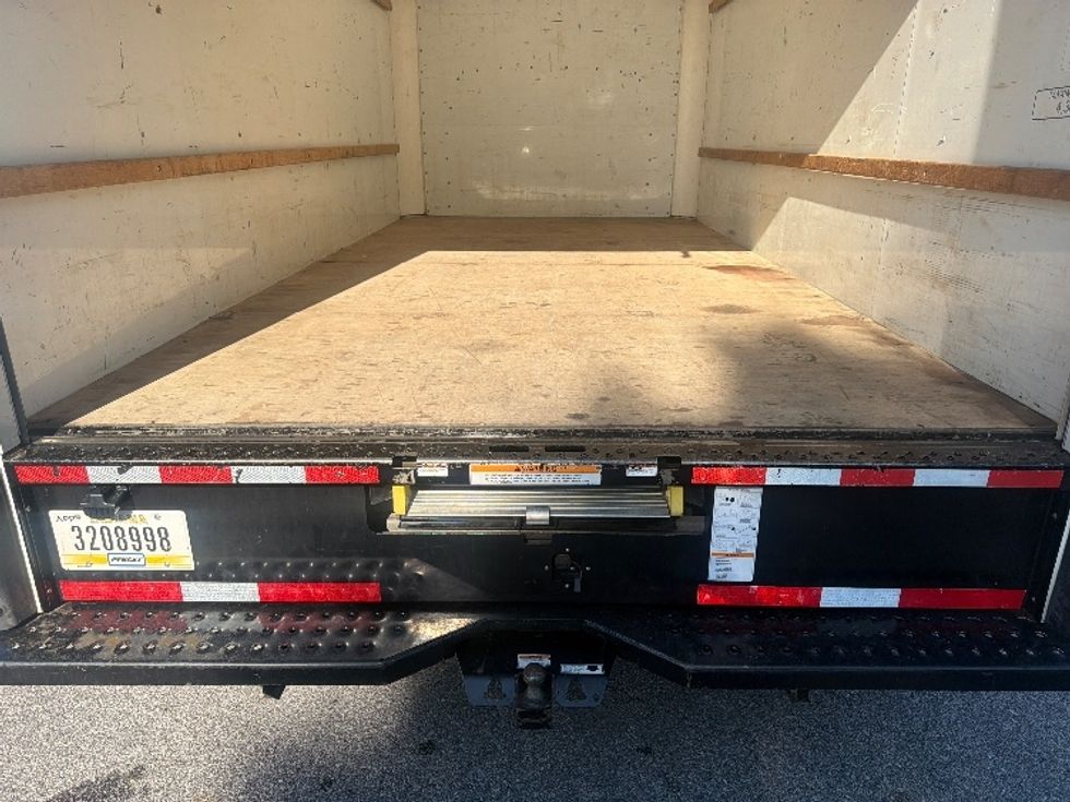 Light Duty Box Truck-Light and Medium Duty Trucks-GMC-2021-Savana G33903-Pensacola-FL-103,122\n\t\tmiles-$ 30,500 - Image 10