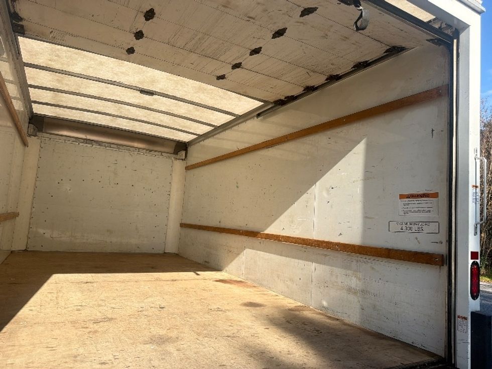 Light Duty Box Truck-Light and Medium Duty Trucks-GMC-2021-Savana G33903-Pensacola-FL-103,122\n\t\tmiles-$ 30,500 - Image 12