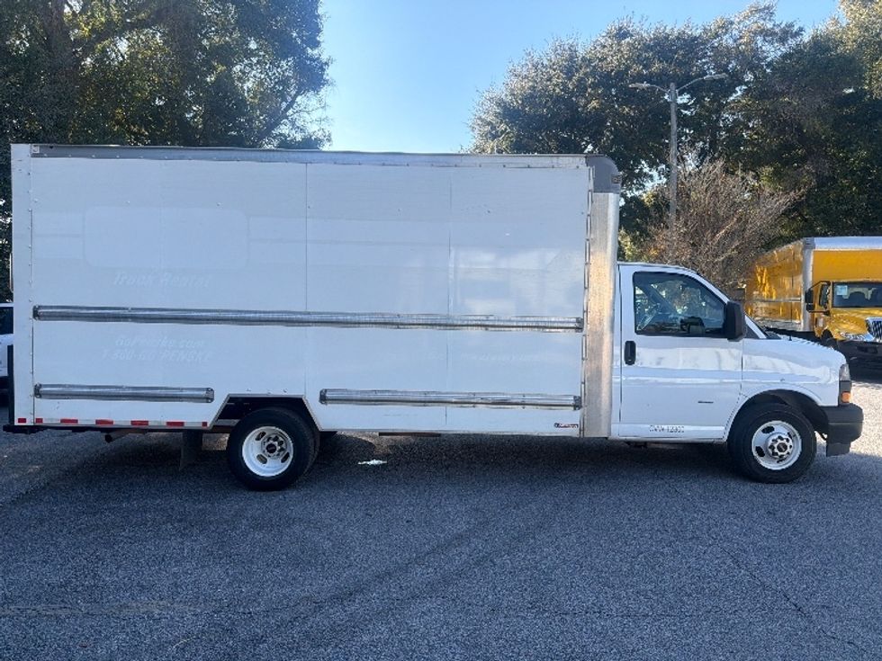 Light Duty Box Truck-Light and Medium Duty Trucks-GMC-2021-Savana G33903-Pensacola-FL-103,122\n\t\tmiles-$ 30,500 - Image 15