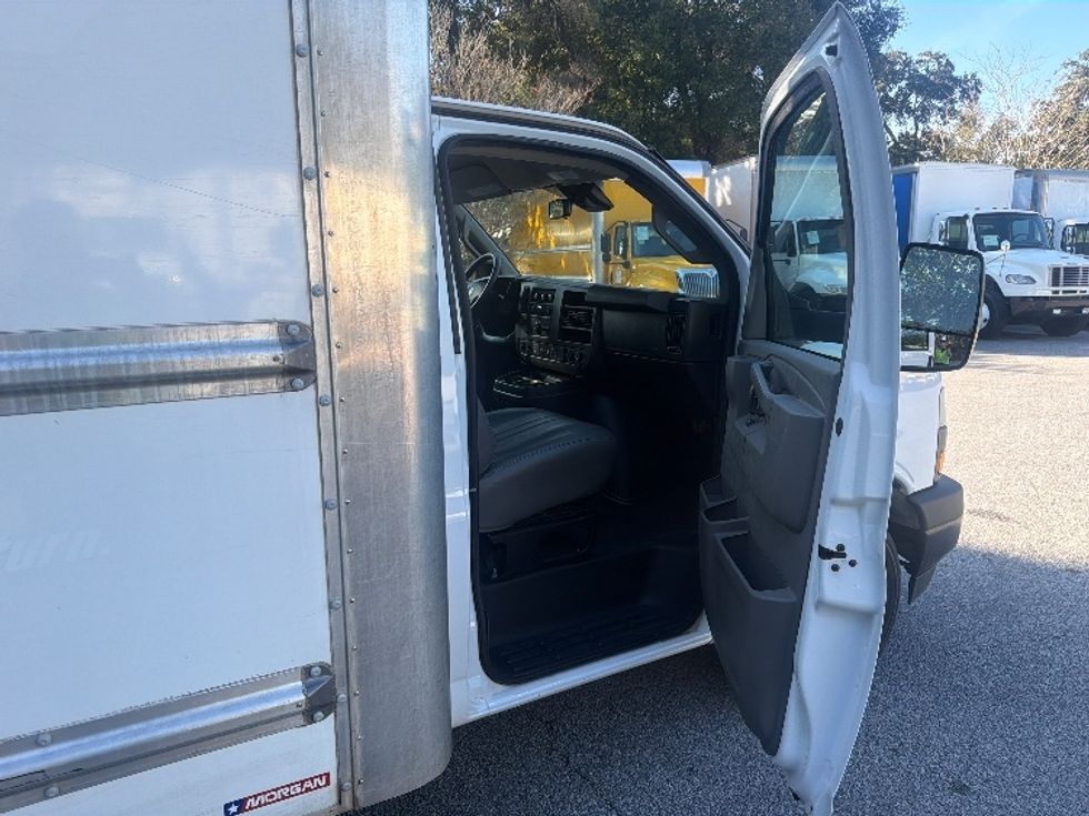 Light Duty Box Truck-Light and Medium Duty Trucks-GMC-2021-Savana G33903-Pensacola-FL-103,122\n\t\tmiles-$ 30,500 - Image 20