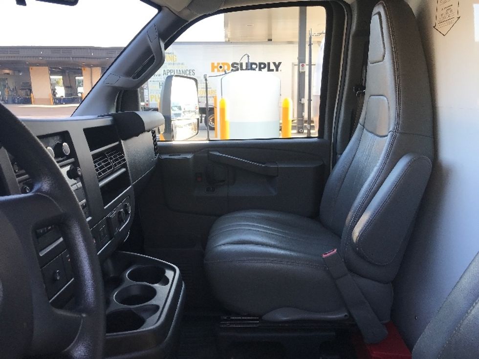 Light Duty Box Truck-Light and Medium Duty Trucks-GMC-2021-Savana G33903-Pensacola-FL-104,327\n\t\tmiles-$ 30,000 - Image 19