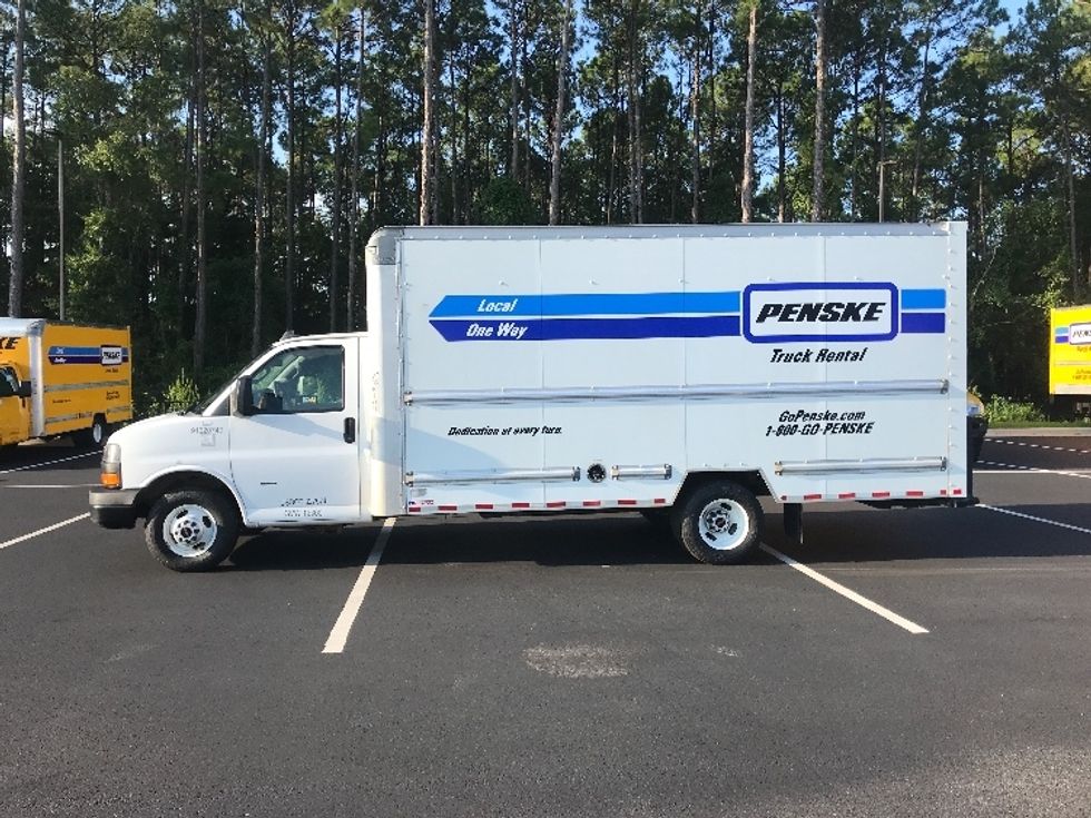 Light Duty Box Truck-Light and Medium Duty Trucks-GMC-2021-Savana G33903-Pensacola-FL-104,327\n\t\tmiles-$ 30,000 - Image 4