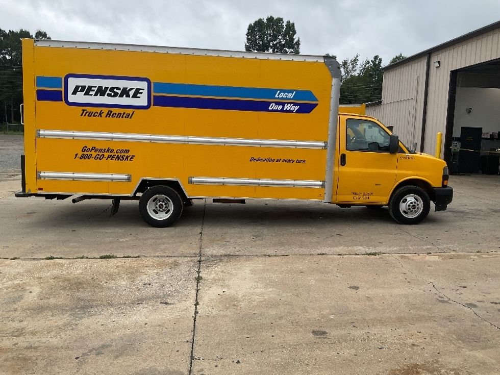 Light Duty Box Truck-Light and Medium Duty Trucks-GMC-2021-Savana G33903-Pensacola-FL-104,643\n\t\tmiles-$ 26,500 - Image 15