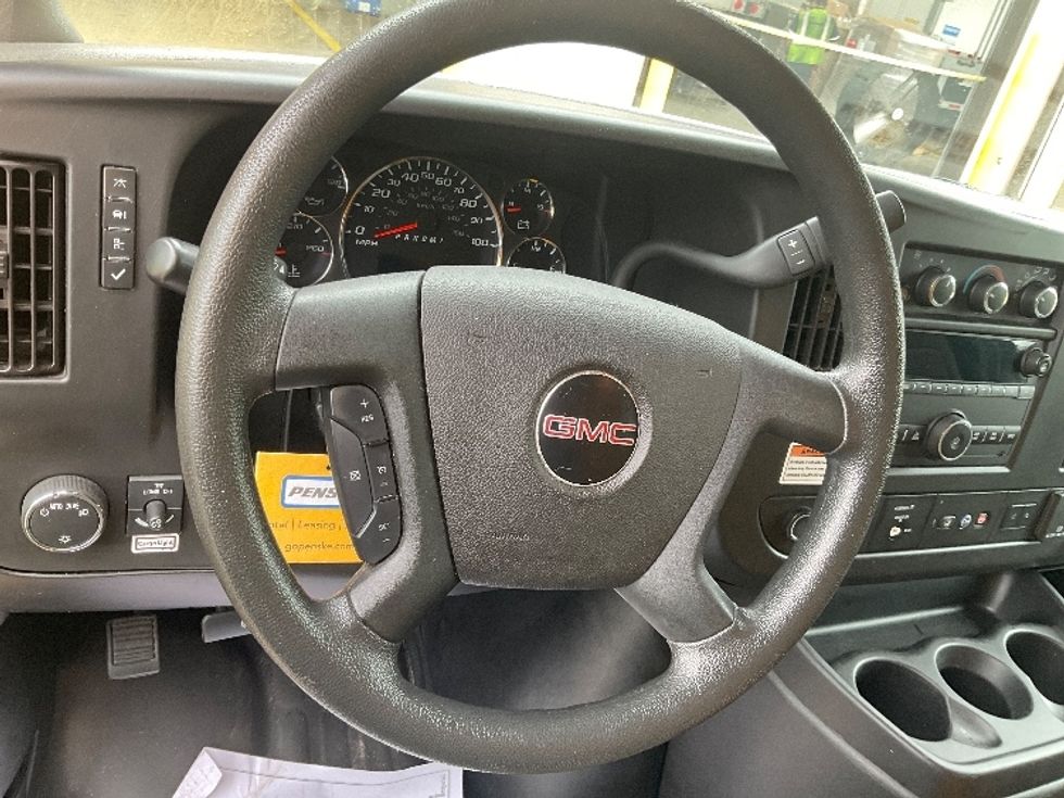 Light Duty Box Truck-Light and Medium Duty Trucks-GMC-2021-Savana G33903-Pensacola-FL-104,643\n\t\tmiles-$ 26,500 - Image 19
