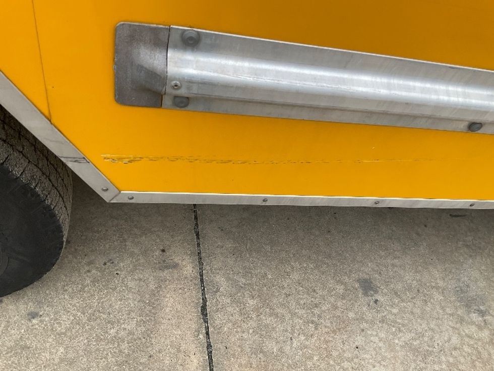 Light Duty Box Truck-Light and Medium Duty Trucks-GMC-2021-Savana G33903-Pensacola-FL-104,643\n\t\tmiles-$ 26,500 - Image 27