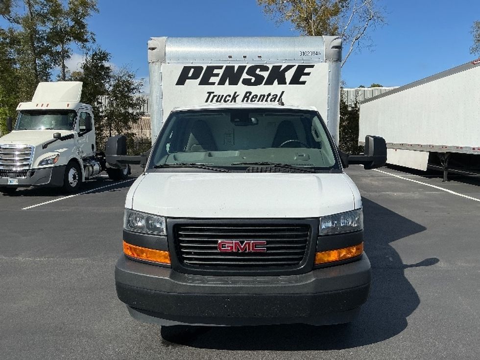 Light Duty Box Truck-Light and Medium Duty Trucks-GMC-2021-Savana G33903-Pensacola-FL-104,956\n\t\tmiles-$ 30,250 - Image 2