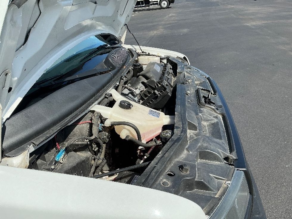 Light Duty Box Truck-Light and Medium Duty Trucks-GMC-2021-Savana G33903-Pensacola-FL-104,956\n\t\tmiles-$ 30,250 - Image 23