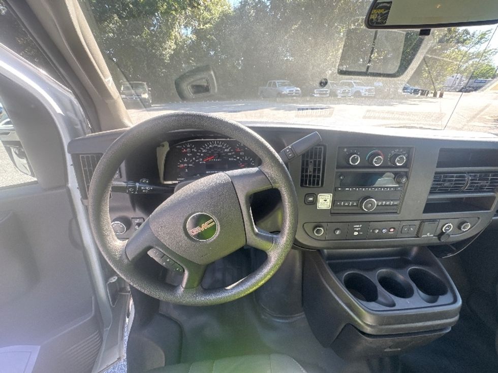 Light Duty Box Truck-Light and Medium Duty Trucks-GMC-2021-Savana G33903-Pensacola-FL-105,073\n\t\tmiles-$ 30,250 - Image 18