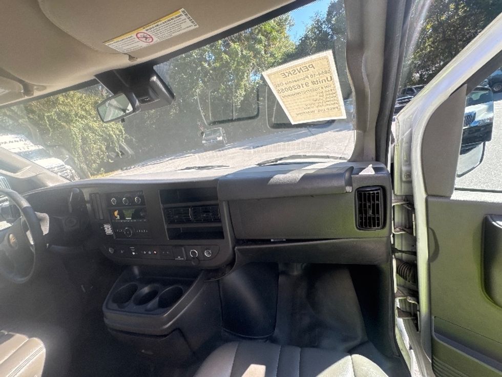 Light Duty Box Truck-Light and Medium Duty Trucks-GMC-2021-Savana G33903-Pensacola-FL-105,073\n\t\tmiles-$ 30,250 - Image 21