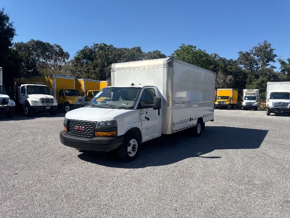Light Duty Box Truck-Light and Medium Duty Trucks-GMC-2021-Savana G33903-Pensacola-FL-105,073\n\t\tmiles-$ 30,250 - Image 3