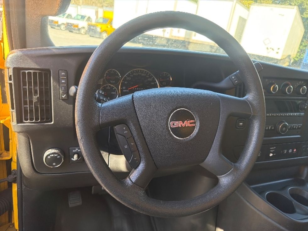 Light Duty Box Truck-Light and Medium Duty Trucks-GMC-2021-Savana G33903-Pensacola-FL-105,359\n\t\tmiles-$ 27,000 - Image 17