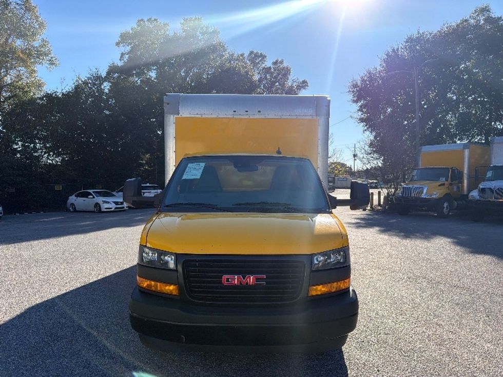 Light Duty Box Truck-Light and Medium Duty Trucks-GMC-2021-Savana G33903-Pensacola-FL-105,359\n\t\tmiles-$ 27,000 - Image 2