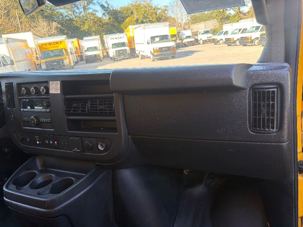 Light Duty Box Truck-Light and Medium Duty Trucks-GMC-2021-Savana G33903-Pensacola-FL-105,359\n\t\tmiles-$ 27,000 - Image 21