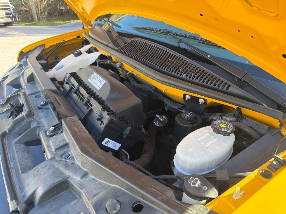 Light Duty Box Truck-Light and Medium Duty Trucks-GMC-2021-Savana G33903-Pensacola-FL-105,359\n\t\tmiles-$ 27,000 - Image 24