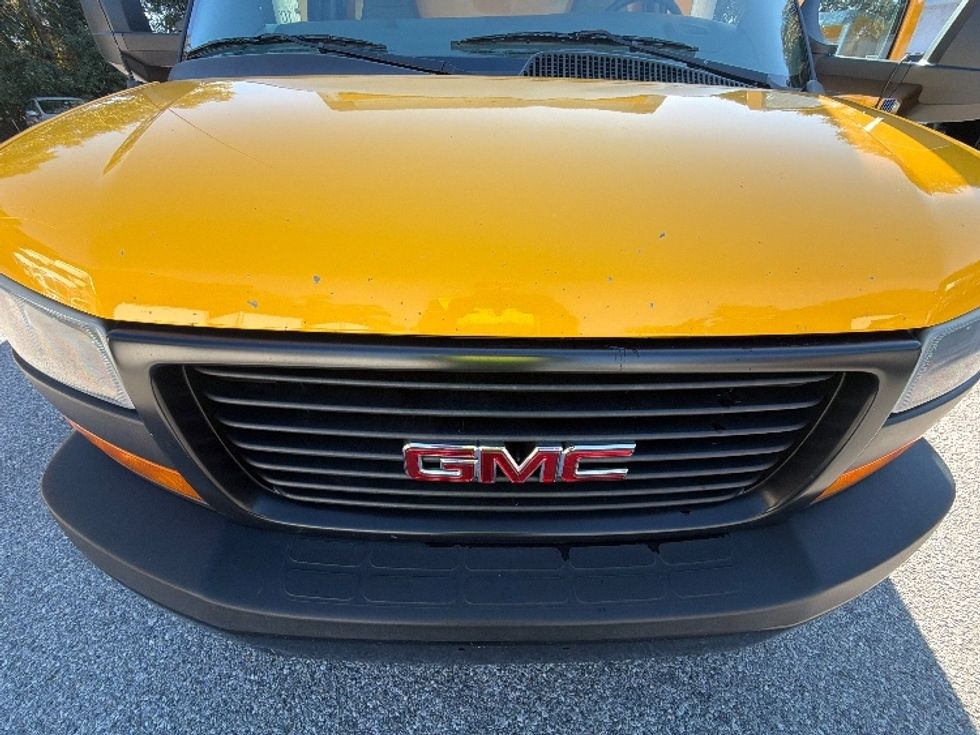 Light Duty Box Truck-Light and Medium Duty Trucks-GMC-2021-Savana G33903-Pensacola-FL-105,359\n\t\tmiles-$ 27,000 - Image 25