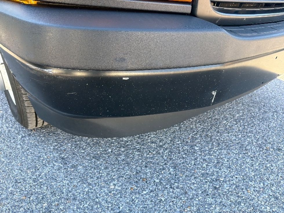 Light Duty Box Truck-Light and Medium Duty Trucks-GMC-2021-Savana G33903-Pensacola-FL-105,359\n\t\tmiles-$ 27,000 - Image 26