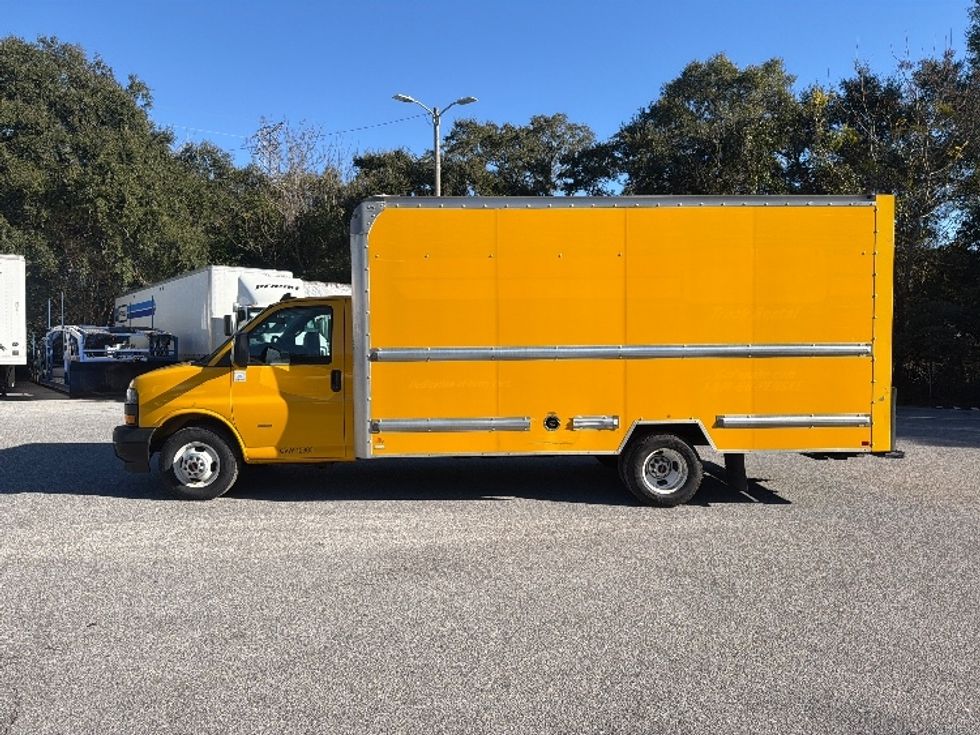 Light Duty Box Truck-Light and Medium Duty Trucks-GMC-2021-Savana G33903-Pensacola-FL-105,359\n\t\tmiles-$ 27,000 - Image 4