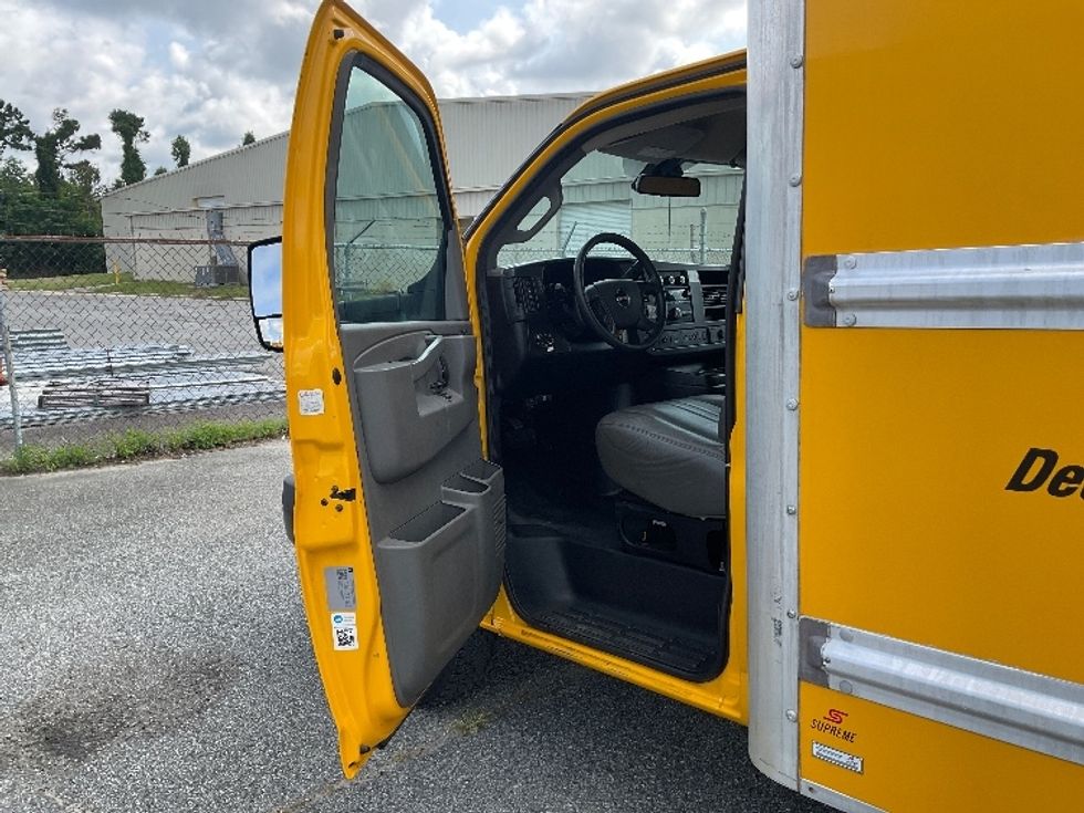 Light Duty Box Truck-Light and Medium Duty Trucks-GMC-2021-Savana G33903-Pensacola-FL-110,589\n\t\tmiles-$ 25,750 - Image 15