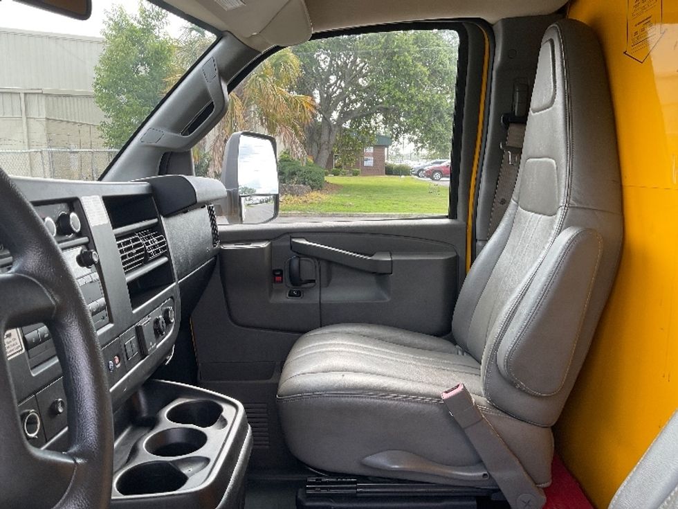 Light Duty Box Truck-Light and Medium Duty Trucks-GMC-2021-Savana G33903-Pensacola-FL-110,589\n\t\tmiles-$ 25,750 - Image 18