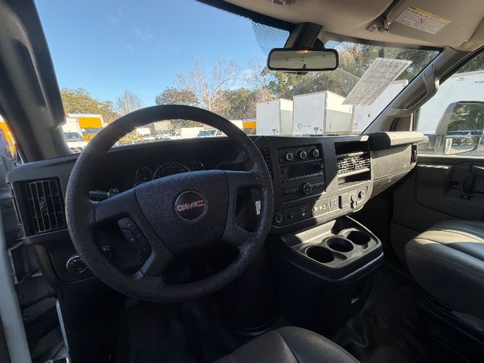 Light Duty Box Truck-Light and Medium Duty Trucks-GMC-2021-Savana G33903-Pensacola-FL-111,509\n\t\tmiles-$ 29,500 - Image 18