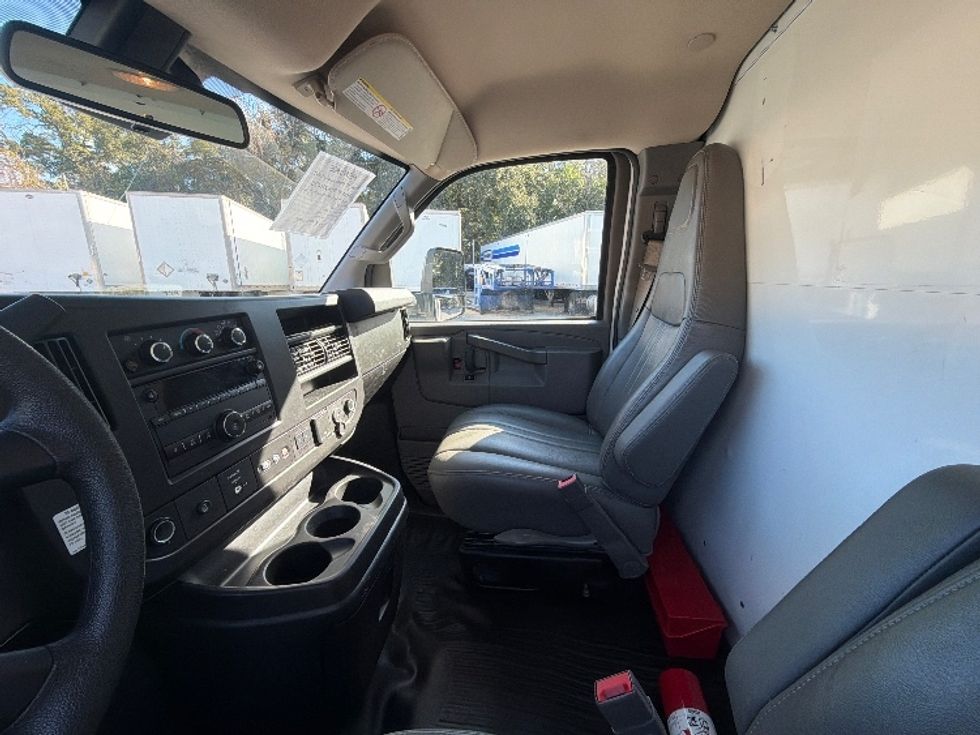 Light Duty Box Truck-Light and Medium Duty Trucks-GMC-2021-Savana G33903-Pensacola-FL-111,509\n\t\tmiles-$ 29,500 - Image 19
