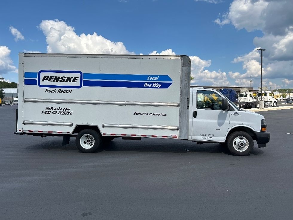 Light Duty Box Truck-Light and Medium Duty Trucks-GMC-2021-Savana G33903-Pensacola-FL-115,646\n\t\tmiles-$ 27,250 - Image 14