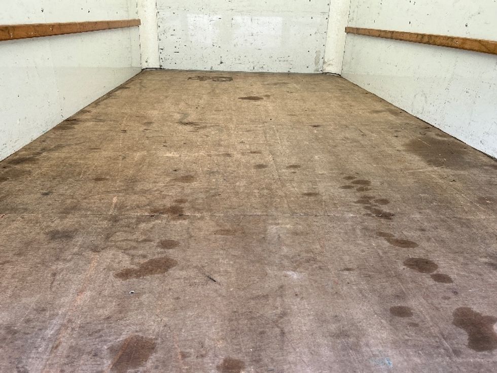 Light Duty Box Truck-Light and Medium Duty Trucks-GMC-2021-Savana G33903-Pensacola-FL-115,646\n\t\tmiles-$ 27,250 - Image 9