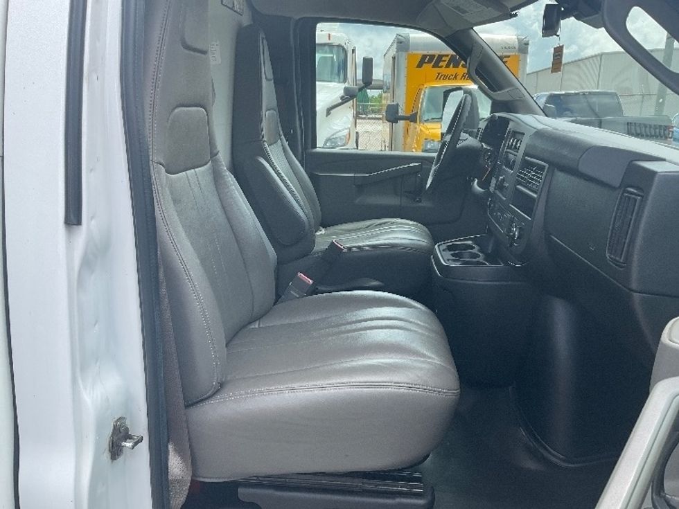 Light Duty Box Truck-Light and Medium Duty Trucks-GMC-2021-Savana G33903-Pensacola-FL-73,677\n\t\tmiles-$ 33,750 - Image 19
