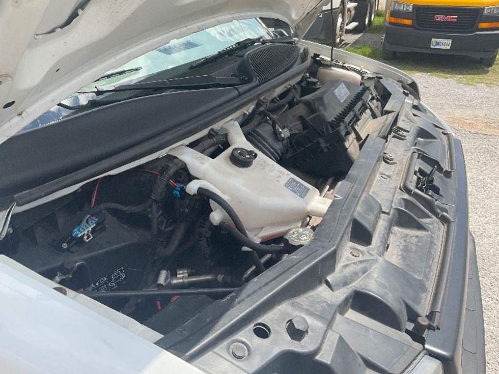 Light Duty Box Truck-Light and Medium Duty Trucks-GMC-2021-Savana G33903-Pensacola-FL-73,677\n\t\tmiles-$ 33,750 - Image 20