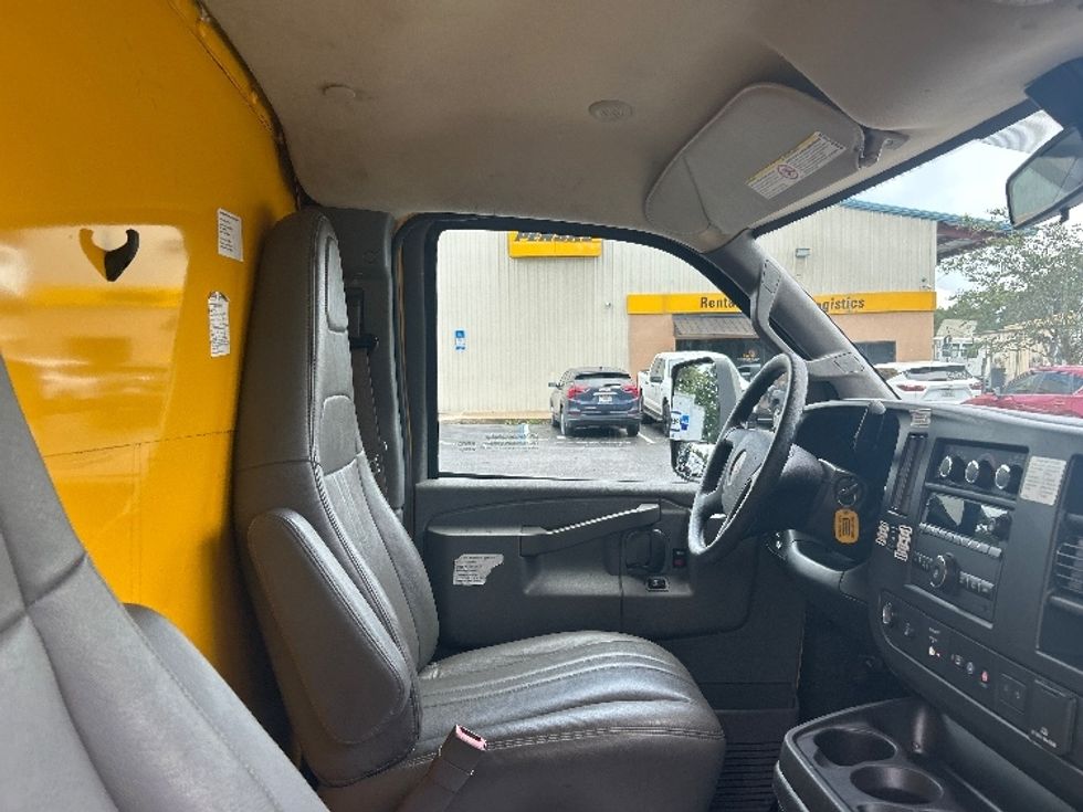 Light Duty Box Truck-Light and Medium Duty Trucks-GMC-2021-Savana G33903-Pensacola-FL-76,468\n\t\tmiles-$ 28,750 - Image 22