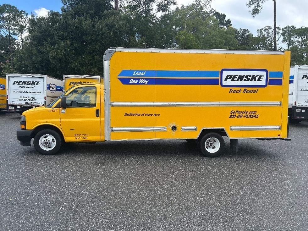 Light Duty Box Truck-Light and Medium Duty Trucks-GMC-2021-Savana G33903-Pensacola-FL-76,468\n\t\tmiles-$ 28,750 - Image 4
