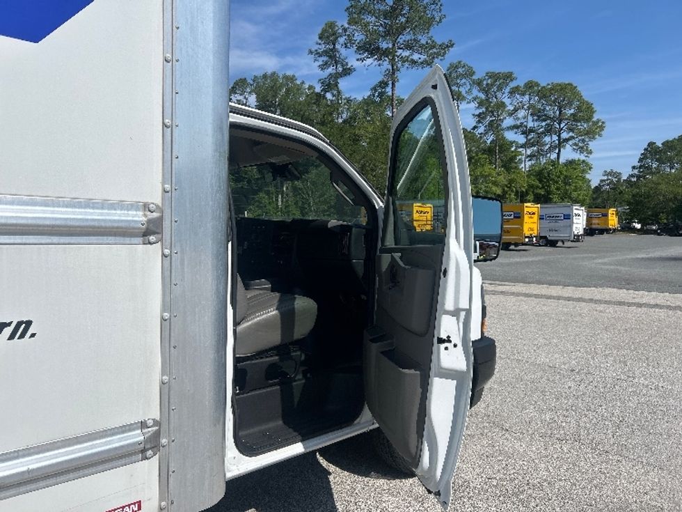 Light Duty Box Truck-Light and Medium Duty Trucks-GMC-2021-Savana G33903-Pensacola-FL-81,100\n\t\tmiles-$ 28,000 - Image 20