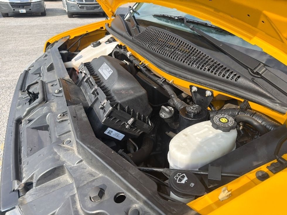 Light Duty Box Truck-Light and Medium Duty Trucks-GMC-2021-Savana G33903-Pensacola-FL-86,366\n\t\tmiles-$ 29,250 - Image 24