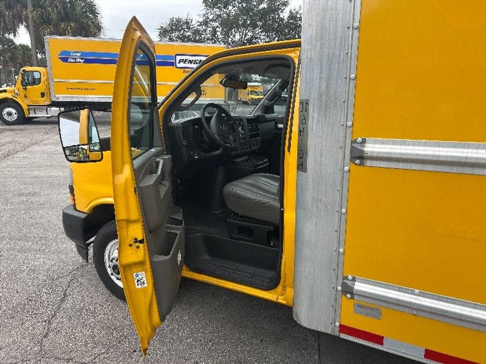 Light Duty Box Truck-Light and Medium Duty Trucks-GMC-2021-Savana G33903-Pensacola-FL-87,170\n\t\tmiles-$ 29,250 - Image 16