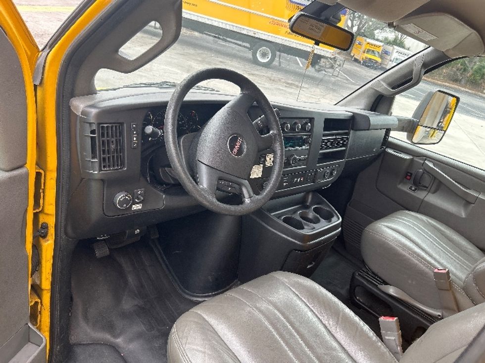 Light Duty Box Truck-Light and Medium Duty Trucks-GMC-2021-Savana G33903-Pensacola-FL-87,170\n\t\tmiles-$ 29,250 - Image 17