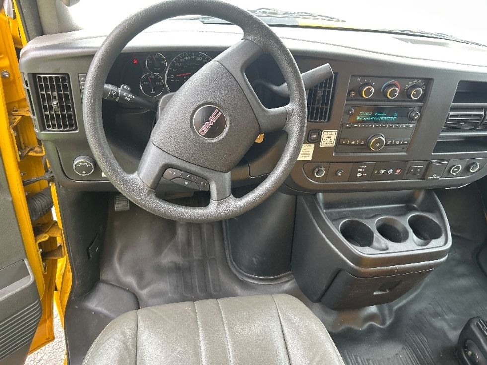 Light Duty Box Truck-Light and Medium Duty Trucks-GMC-2021-Savana G33903-Pensacola-FL-87,170\n\t\tmiles-$ 29,250 - Image 18