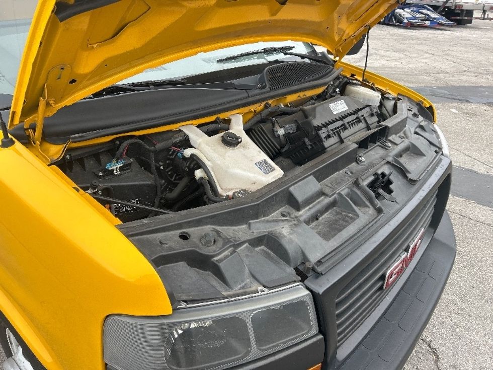 Light Duty Box Truck-Light and Medium Duty Trucks-GMC-2021-Savana G33903-Pensacola-FL-87,170\n\t\tmiles-$ 29,250 - Image 23