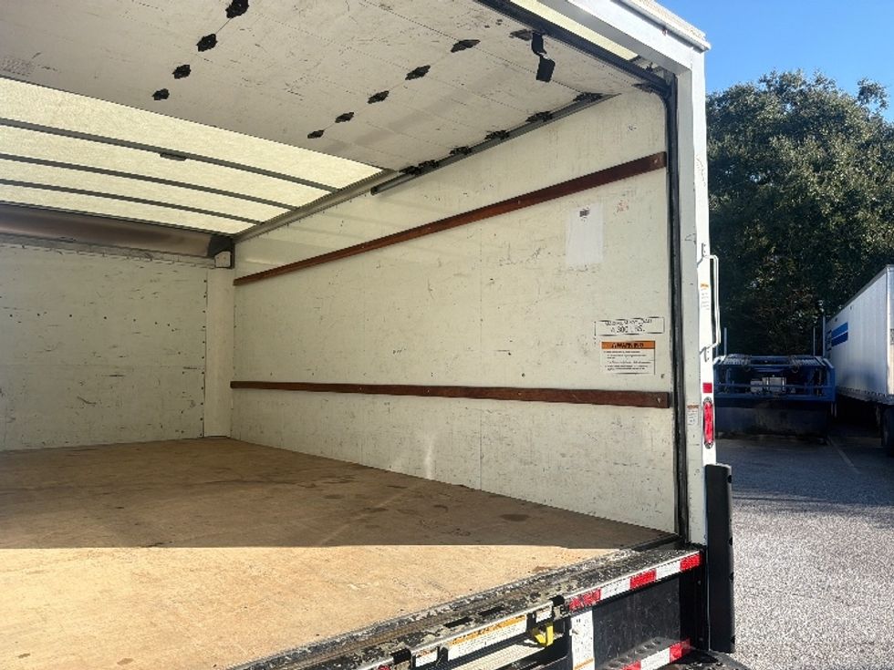 Light Duty Box Truck-Light and Medium Duty Trucks-GMC-2021-Savana G33903-Pensacola-FL-89,701\n\t\tmiles-$ 32,000 - Image 12