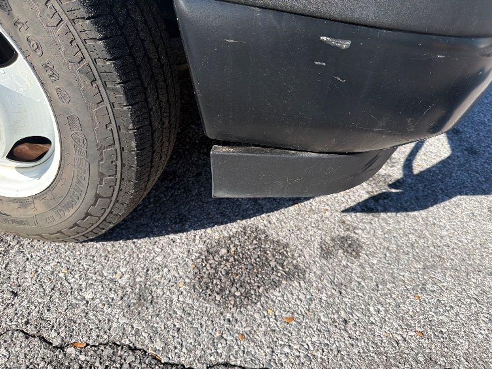 Light Duty Box Truck-Light and Medium Duty Trucks-GMC-2021-Savana G33903-Pensacola-FL-89,701\n\t\tmiles-$ 32,000 - Image 27