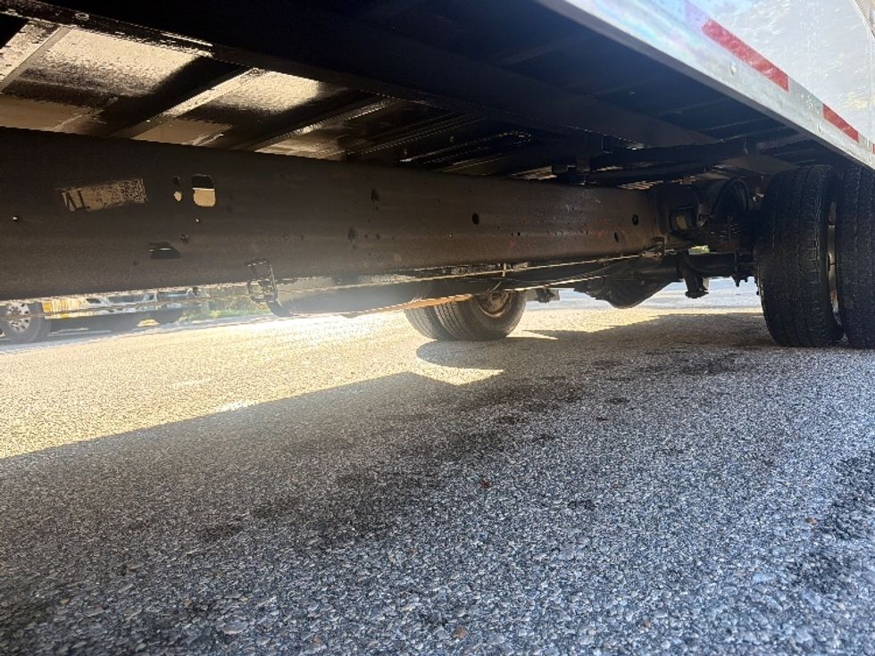 Light Duty Box Truck-Light and Medium Duty Trucks-GMC-2021-Savana G33903-Pensacola-FL-89,701\n\t\tmiles-$ 32,000 - Image 5