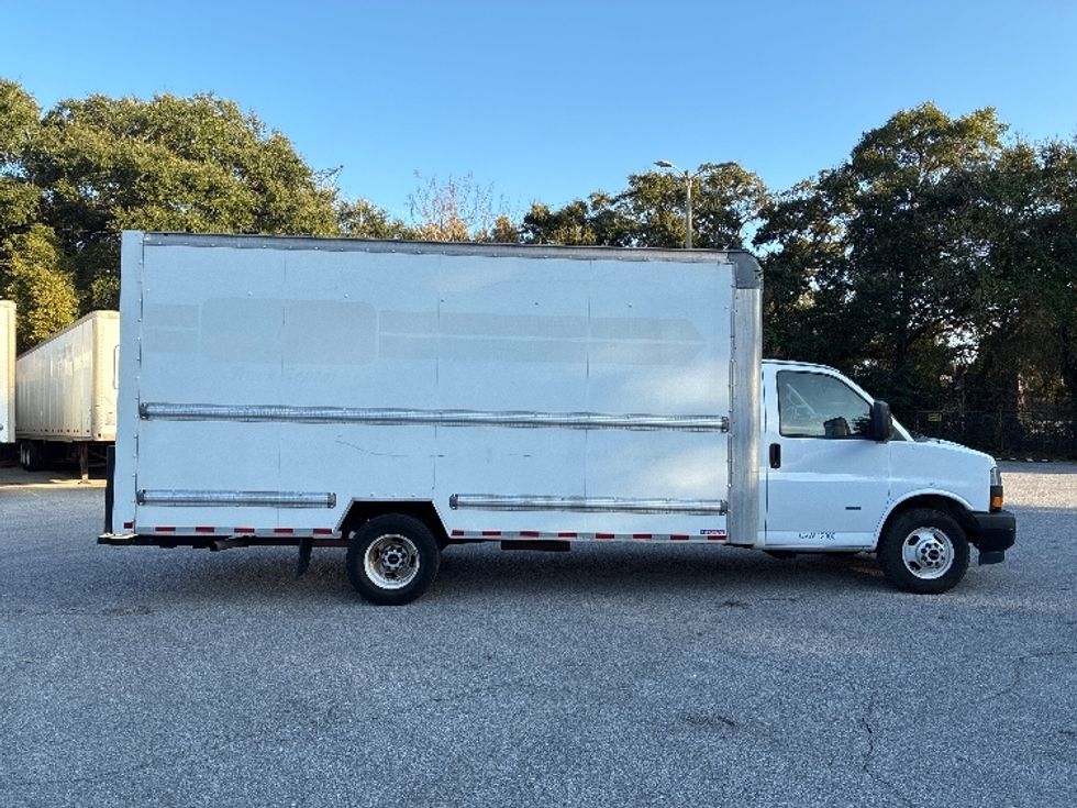 Light Duty Box Truck-Light and Medium Duty Trucks-GMC-2021-Savana G33903-Pensacola-FL-96,440\n\t\tmiles-$ 31,250 - Image 15